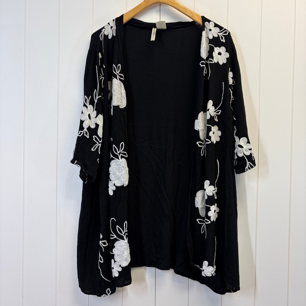 Forgotten Grace Boho Embroidered Kimono Cardigan Women Size 1X Cottage Summer